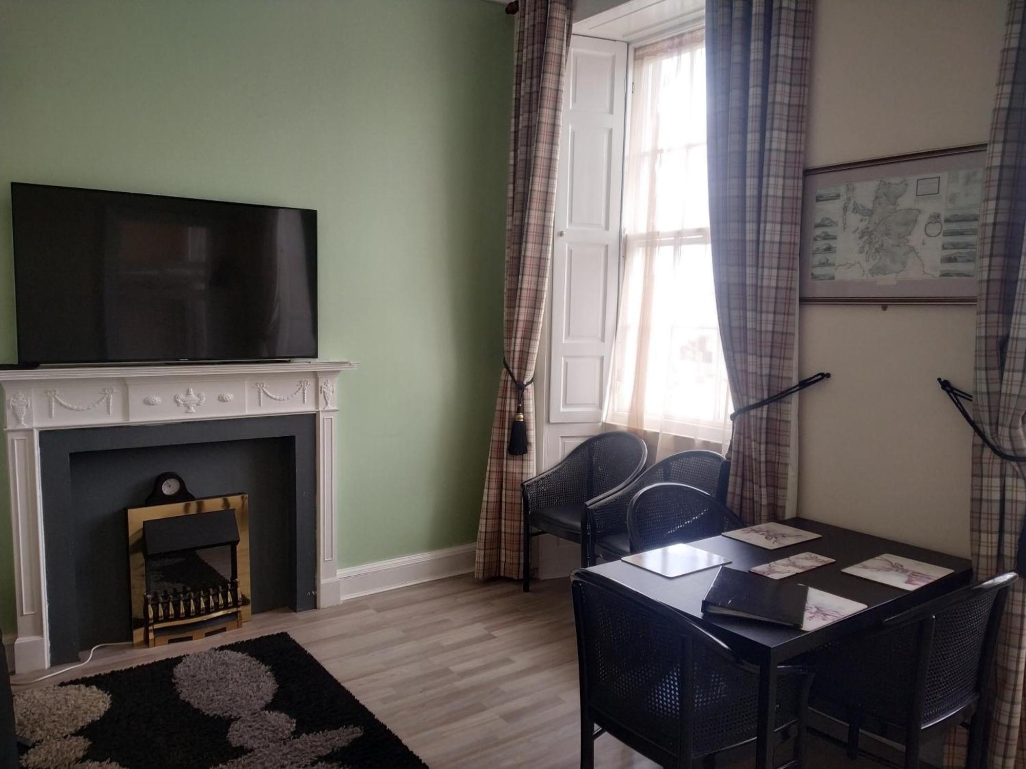Glasgow City Charlotte Service Aparments Exterior foto